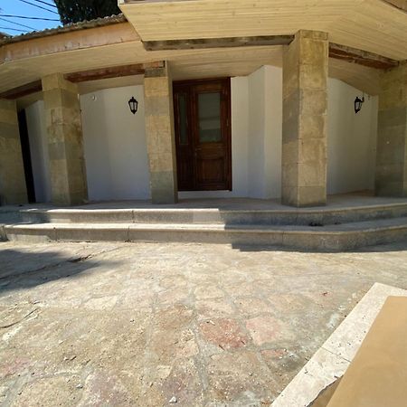 Вилла Rare House With Garden Тбилиси Экстерьер фото